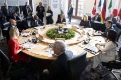 G7峰会剑拔弩张：美欧贸易战一触即发，黄金避险需求飙升至3450美元