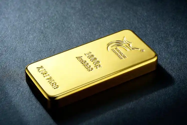 美联储政策预期分化，黄金 15 分钟横盘震荡待破局