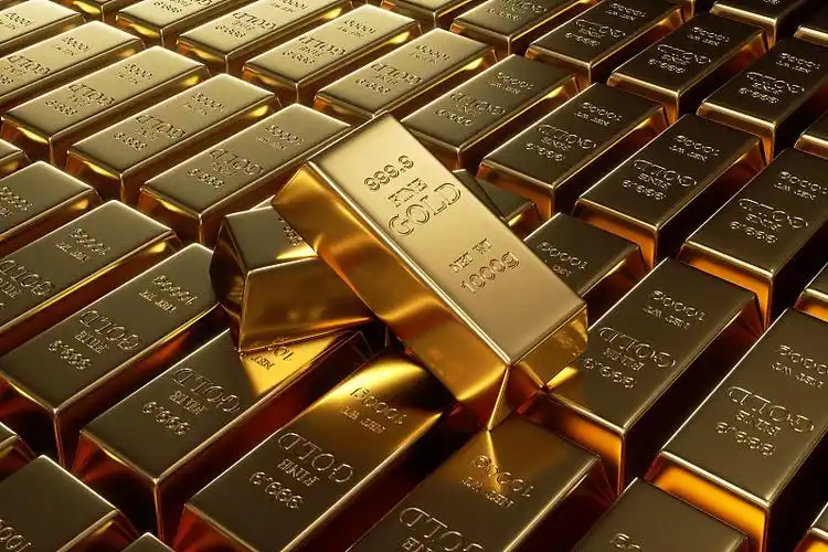特朗普减税议案落地，财政扩张与央行购金共撑金价